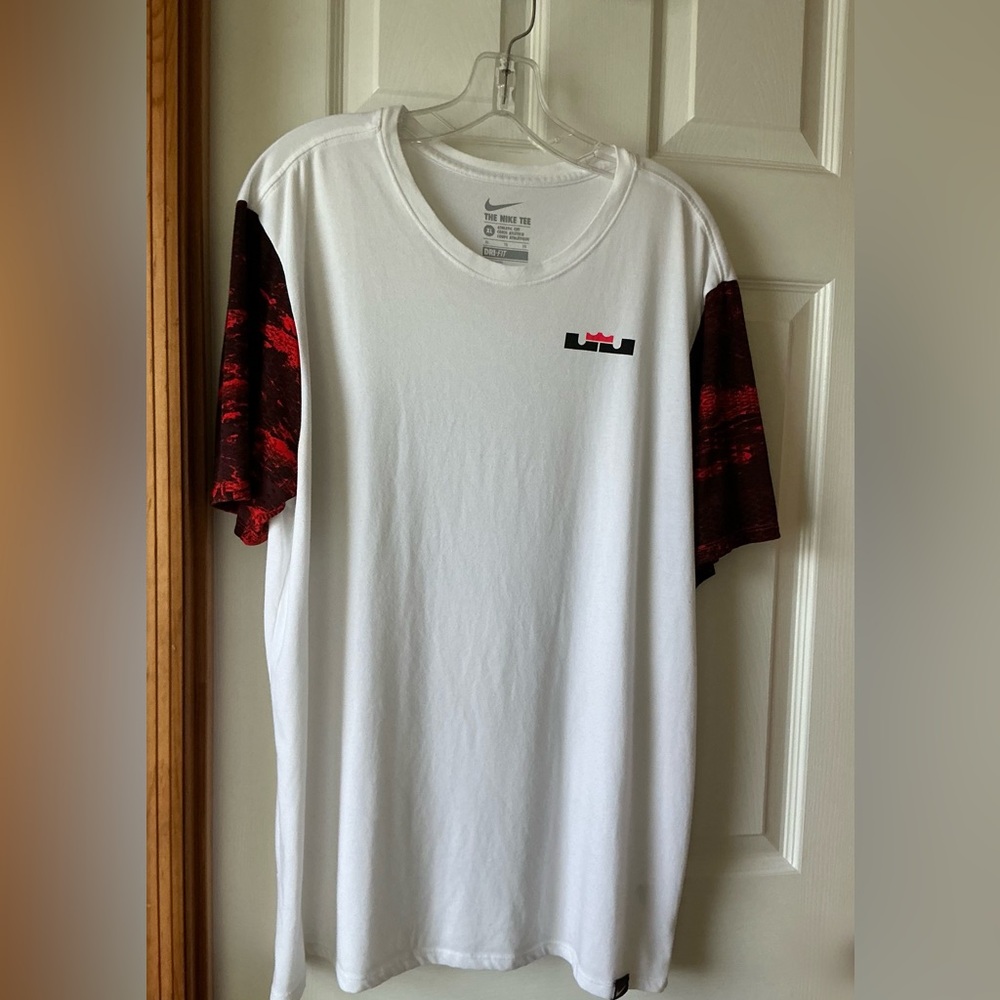 Nike Men's Athletic T-Shirt